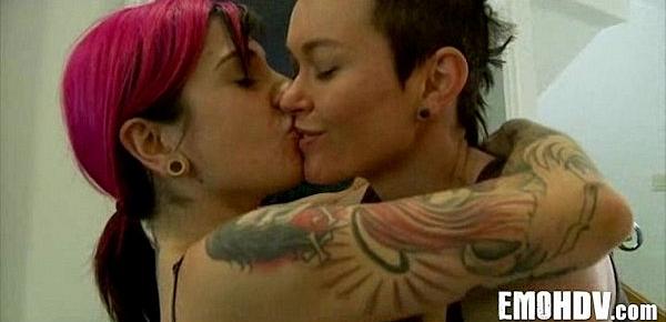  goth lesbians 041
